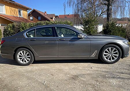 BMW 730