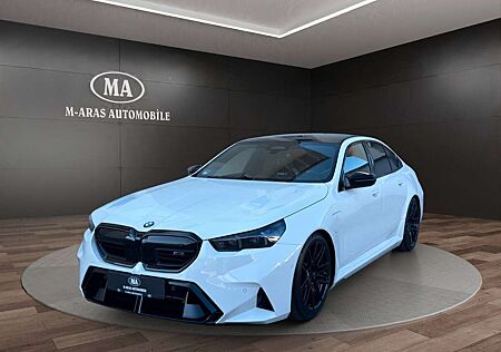 BMW M5 Baureihe Lim. Bowers & Wilkins Pano