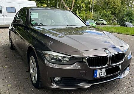 BMW 320d 320 EfficientDynamics Edition(beschreibung lesen)