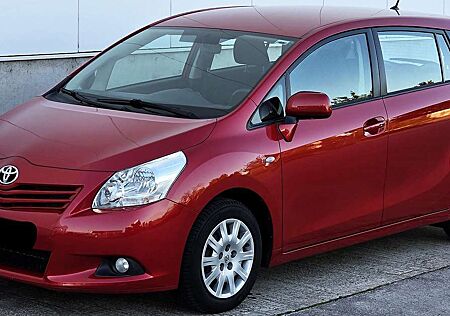 Toyota Verso 1.8 Multidrive S Automatik 1.Hand 7.Sitzer PDC