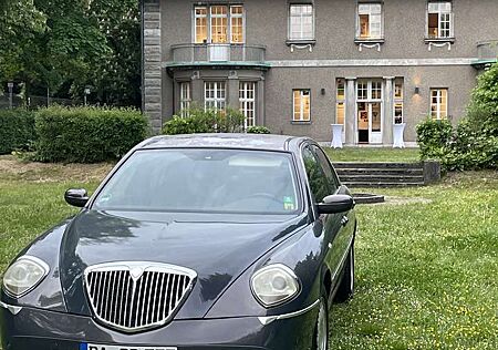 Lancia Thesis 2.4 20v Emblema