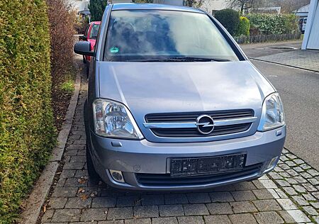 Opel Meriva 1.6 16V (Essentia)