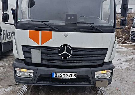 Mercedes-Benz Atego 818 L Koffer