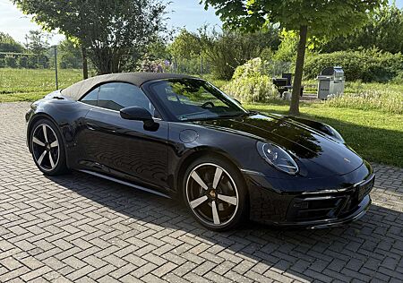 Porsche 992 Carrera Cabriolet Sportpaket Approved