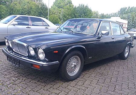 Jaguar XJ12 Luxus V12