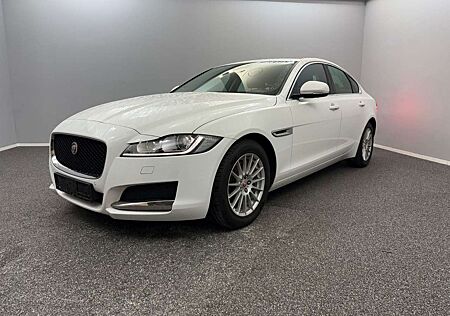 Jaguar XF Prestige 20d E PERF*PANO*LEDER*BI-XENON*CARPL