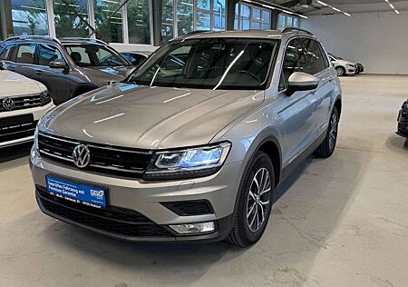 VW Tiguan Volkswagen 4Motion AHK LED Spur ACC