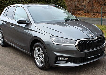 Skoda Fabia 1,0 TSI Style. Sitzh., Klima, DAB.-R.,