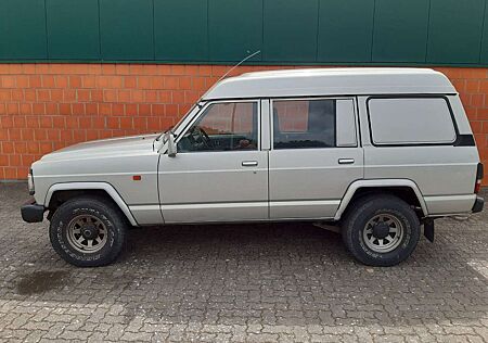 Nissan Patrol 2,8 Diesel- lang erst 109000 KM.