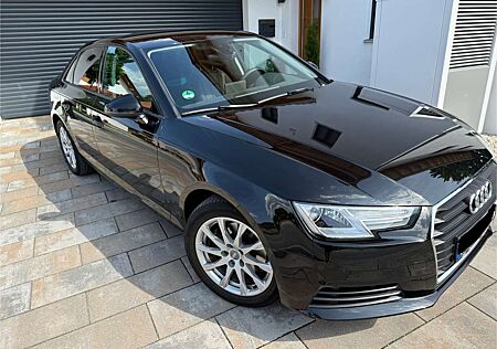 Audi A4 40 TFSI S tronic Xenon+ Navi Sitzhzg. PDC