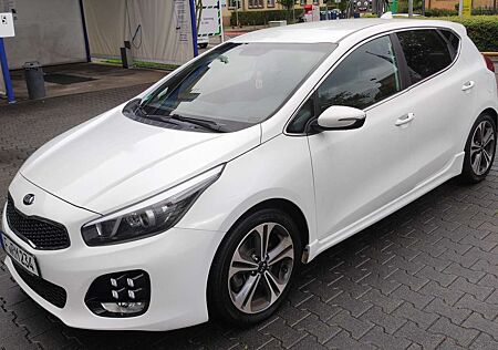Kia Cee'd Ceed / Ceed 1.6 CRDi 136 DCT ISG GT Line