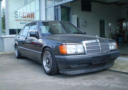 Mercedes-Benz 190 E 2.3 / Automatik / Klimaanlage / el.Schiebedach..