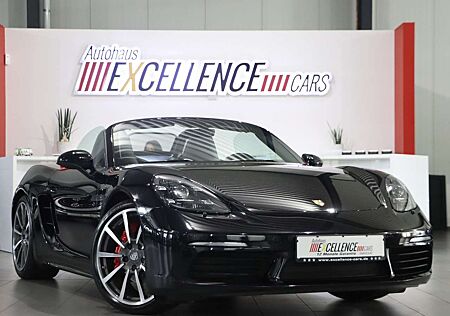 Porsche Boxster S 718 CARBON SPORT-CHRONO+ BLACK / LED