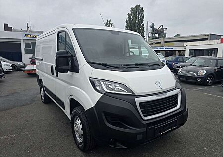 Peugeot Boxer 330 L1H1 Pro BlueHDi 120 Stop&Start