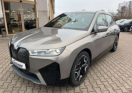 BMW iX 40 xDrive Sport