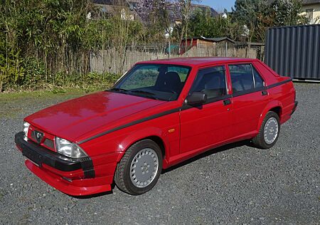 Alfa Romeo 75 1.8 Turbo America