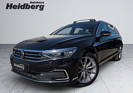 VW Passat Variant Volkswagen Plug-In-Hybrid GTE Nappa IQ AHK PANO HuD StHzg 18"