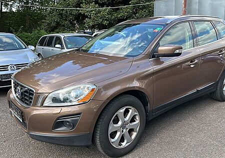 Volvo XC 60 XC60 Summum AWD D5 Automatik Leder