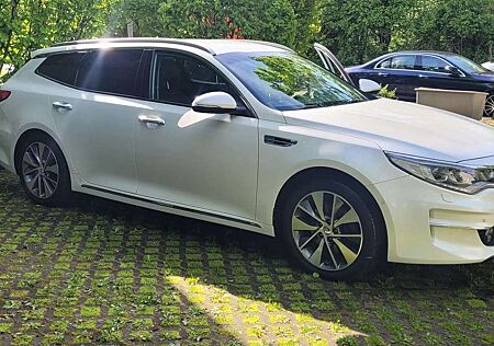 Kia Optima Sportswagon 1.7 CRDI DCT Spirit