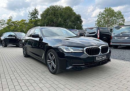 BMW 520 d Touring xDrive Laser Leder DrivAssist+ HuD