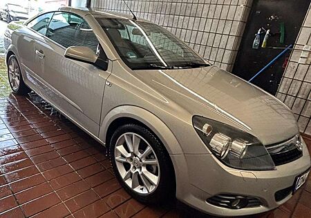 Opel Astra Twin Top 1.6 Cosmo