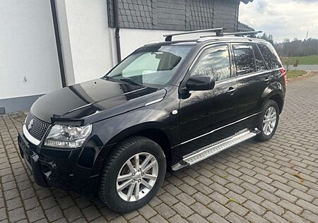 Suzuki Grand Vitara 2.0 Comfort Family