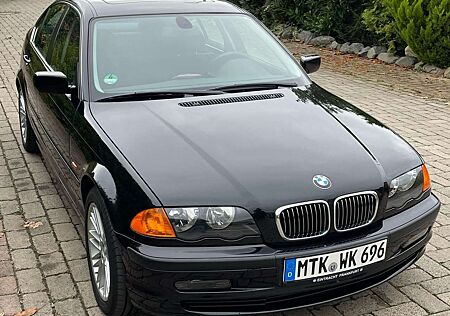 BMW 320i 320 Youngtimer von Rentner