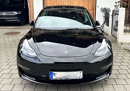 Tesla Model 3 Langstreckenbatt. Allradantrieb Dual Motor