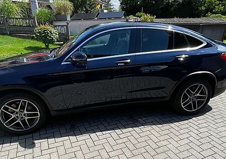 Mercedes-Benz GLC 220 GLC-Coupe Diesel d Coupe 4Matic 9G-TRONIC AMG Line