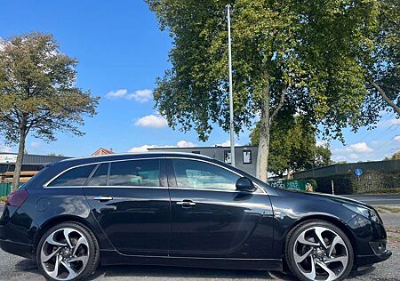 Opel Insignia A Sports Tourer°4x4°OPC-Line°Pano°20Alu