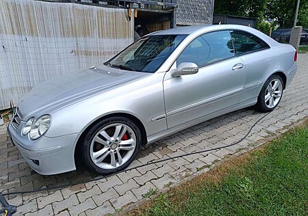 Mercedes-Benz CLK 200 Kompressor (209.341)