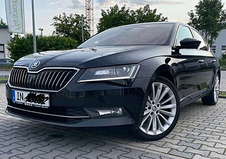 Skoda Superb 2.0 TDI*190PS*DSG*ACC*STANDHEIZUNG