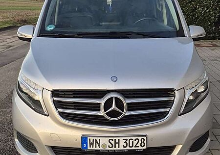 Mercedes-Benz V 220 d extralang 4Matic 7G-TRONIC SCORE
