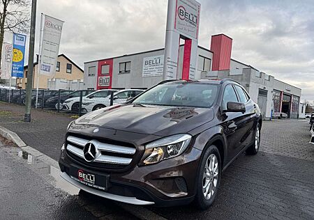 Mercedes-Benz GLA 200 7G-DCT Style AHK FINANZIERUNG