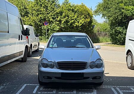 Mercedes-Benz C 180 CLASSIC