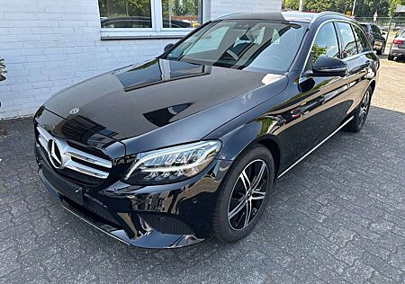 Mercedes-Benz C 200 d T 9G Avantgarde Distronic AHK LED