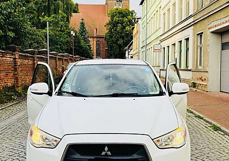 Mitsubishi ASX 1.8 DI-D 4WD Instyle