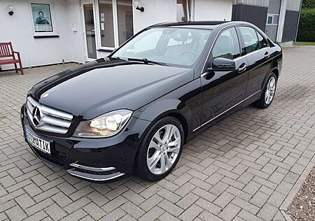 Mercedes-Benz C 200 CGI BlueEfficiency Avantgarde Navi S+W