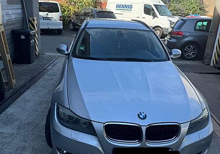 BMW 318d 318 DPF Touring Edition Lifestyle