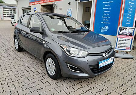 Hyundai i20 FIFA World Cup Edition TÜV-AU NEU