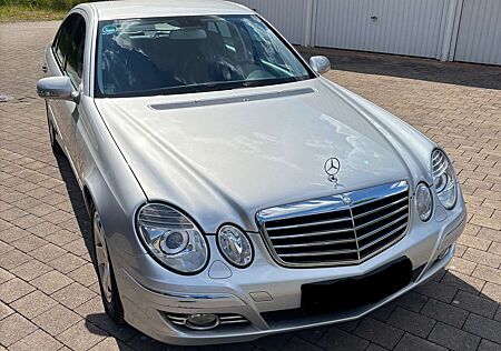 Mercedes-Benz E 200 E-Klasse Kompressor Automatik Avantgarde