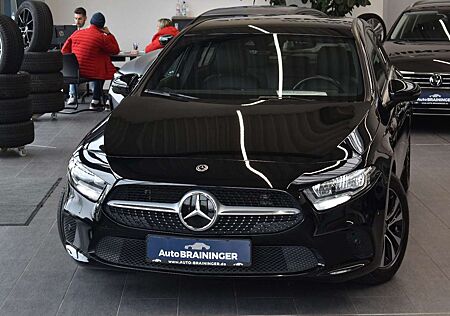 Mercedes-Benz A 200 A200d 8G-DCT Navi~Distronic~Leder~TotwinkelAss.