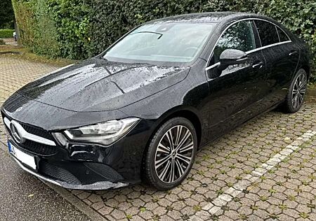 Mercedes-Benz CLA 180 Progressive