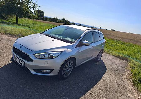 Ford Focus Turnier 1.5 TDCi DPF Start-Stopp-System Aut. Busin