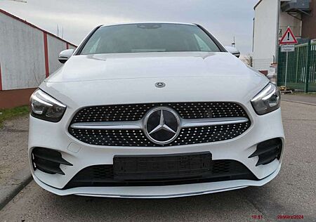 Mercedes-Benz B 180 7G-DCT AMG Line