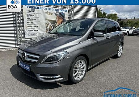 Mercedes-Benz B 220 4Matic 7G-DCT KLIMA*SHZG*BTH*NAVI*R-CAM* 1 HAND