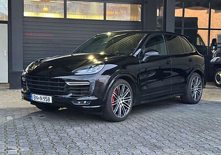 Porsche Cayenne GTS ° PCM4°CarPlay°Pano°Chrono