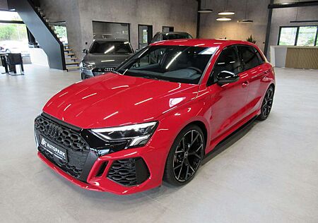 Audi RS3 Sportback B&O Navi+ Sportabgas. Optik-Paket