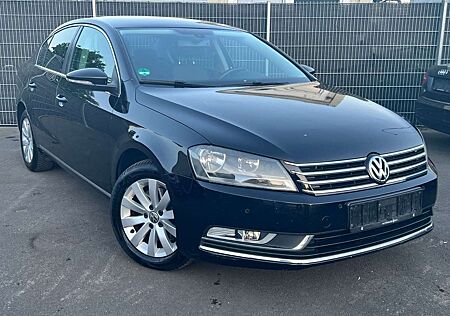 VW Passat Volkswagen Limo BlueMotion *1.HAND*PDC*NAVI*
