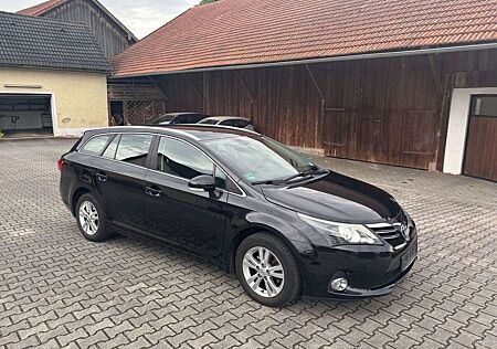 Toyota Avensis Life++65000Km++Navi++